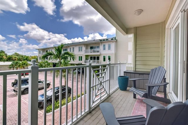 200 MAIN STREET 202, Dunedin, FL 34698