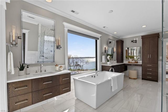 230 Wentworth CT, Suffolk, VA 23436