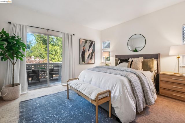 255 Florence Ct, Hercules, CA 94547
