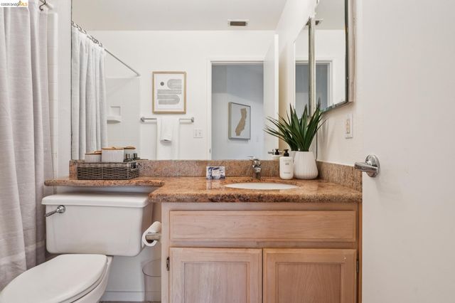 255 Florence Ct, Hercules, CA 94547