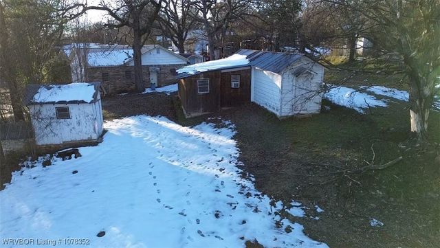 1404 S Broadway Street, Poteau, OK 74953