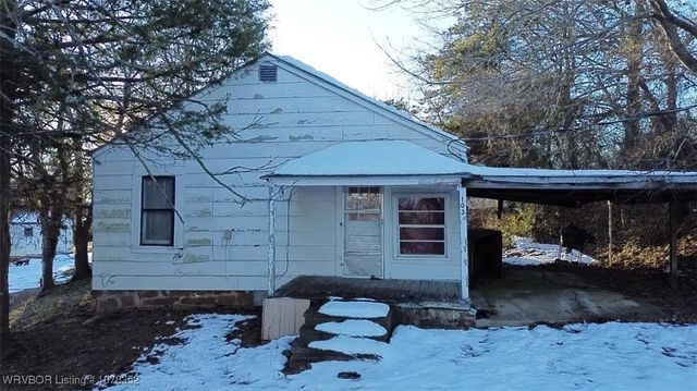 1404 S Broadway Street, Poteau, OK 74953