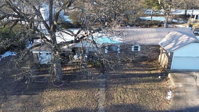 1404 S Broadway Street, Poteau, OK 74953