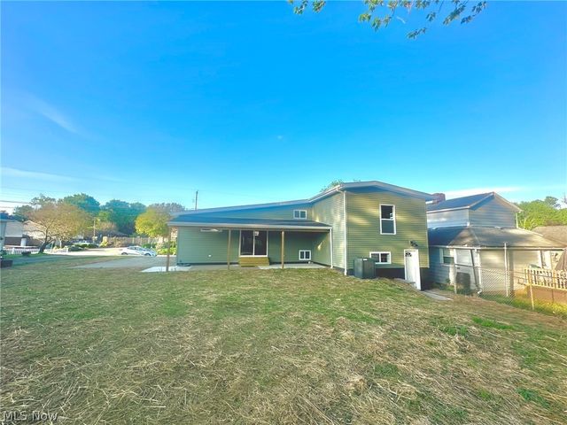 720 57th Street, Vienna, WV 26105