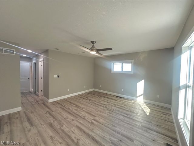 720 57th Street, Vienna, WV 26105