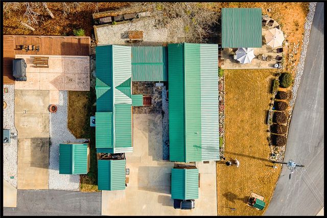 665 N Fleetwood Lane, Fair Play, SC 29643