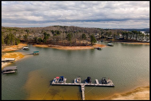 665 N Fleetwood Lane, Fair Play, SC 29643