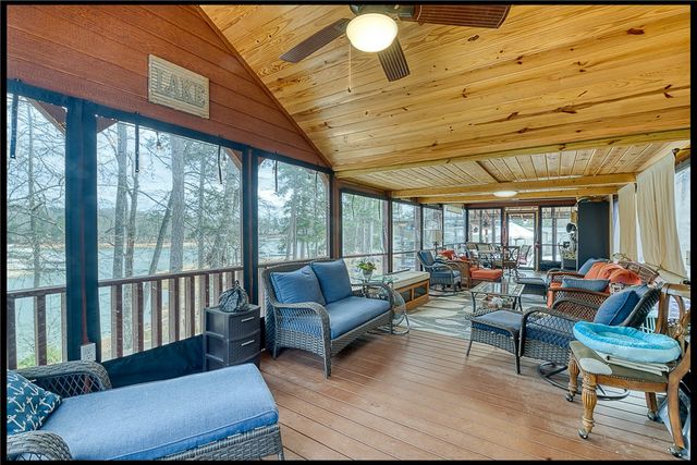 665 N Fleetwood Lane, Fair Play, SC 29643