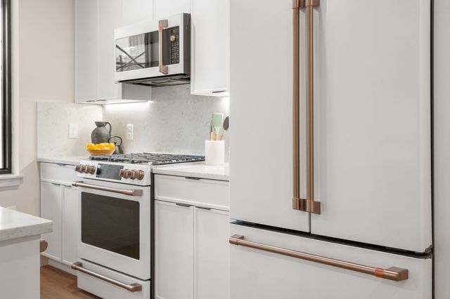 100 Lincoln Street 202, Boston, MA 02135