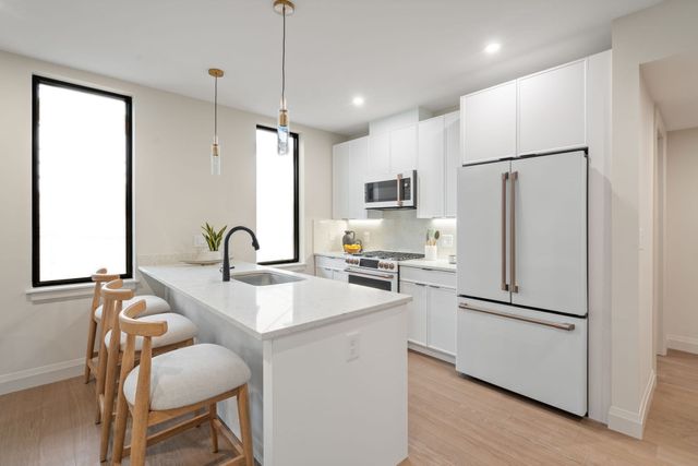 100 Lincoln Street 202, Boston, MA 02135