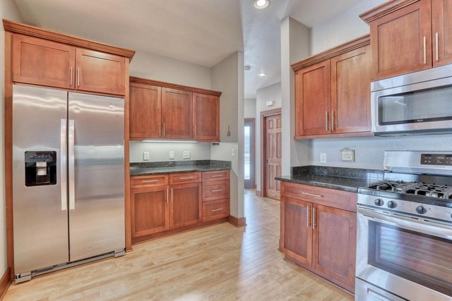 9067 S Cordgrass CIRCLE E, Franklin, WI 53132