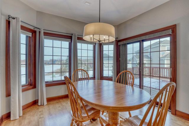 9067 S Cordgrass CIRCLE E, Franklin, WI 53132