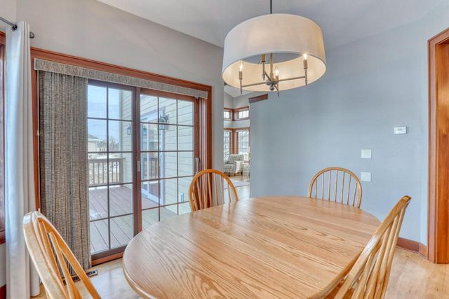 9067 S Cordgrass CIRCLE E, Franklin, WI 53132