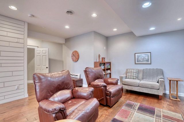 9067 S Cordgrass CIRCLE E, Franklin, WI 53132