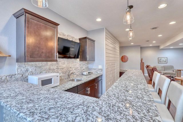 9067 S Cordgrass CIRCLE E, Franklin, WI 53132