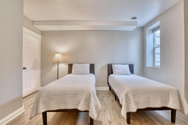 9067 S Cordgrass CIRCLE E, Franklin, WI 53132