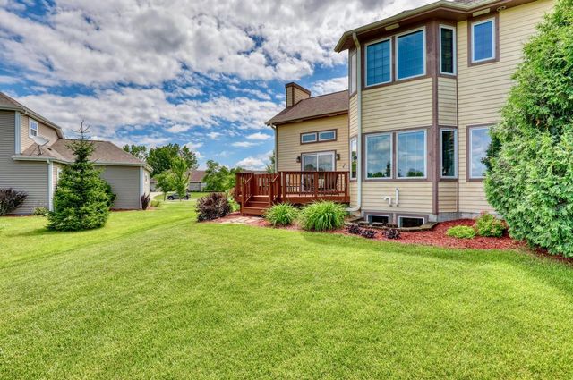 9067 S Cordgrass CIRCLE E, Franklin, WI 53132