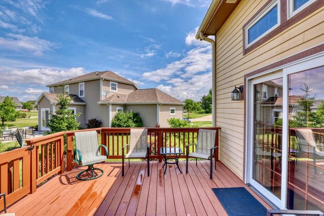 9067 S Cordgrass CIRCLE E, Franklin, WI 53132