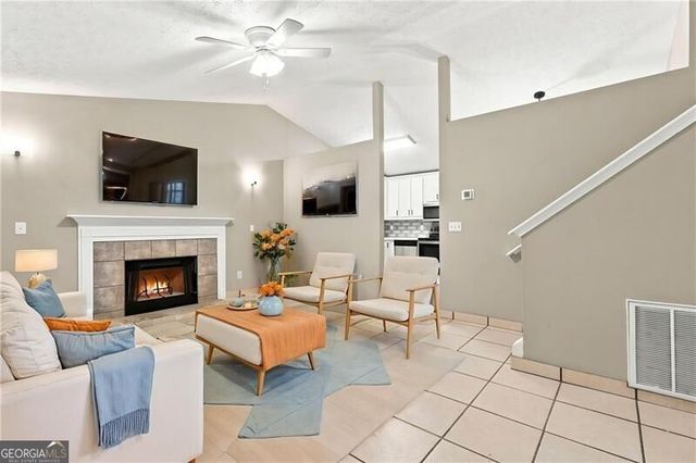 3949 Edgebrook Drive, Flowery Branch, GA 30542