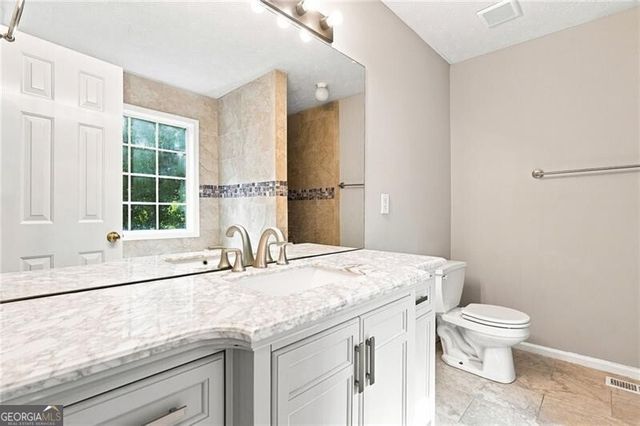 3949 Edgebrook Drive, Flowery Branch, GA 30542
