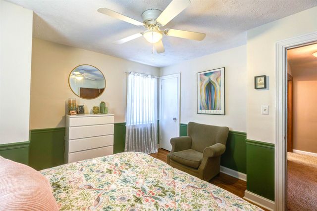 340 W Ellsworth Ave, Salina, KS 67401