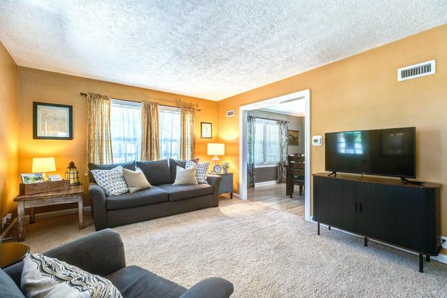 340 W Ellsworth Ave, Salina, KS 67401