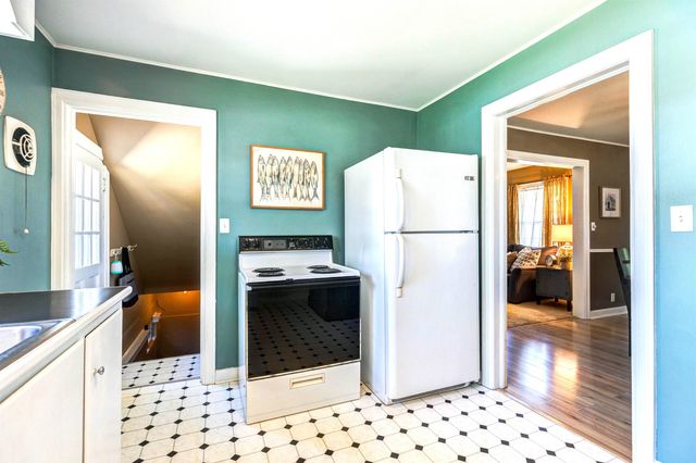 340 W Ellsworth Ave, Salina, KS 67401