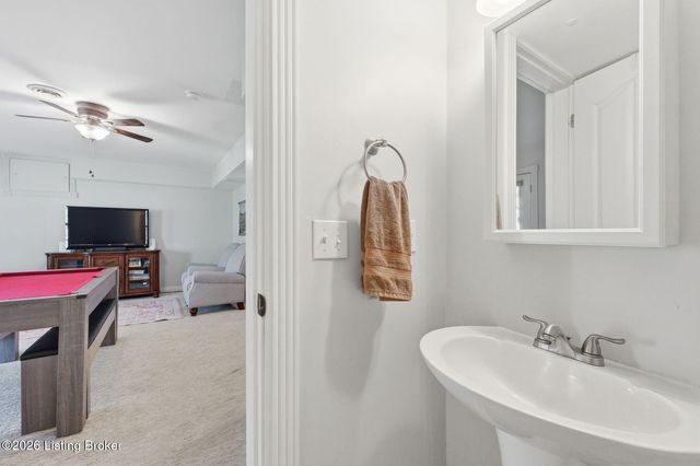 145 Stony Point Ct, Elizabethtown, KY 42701