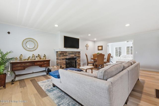 145 Stony Point Ct, Elizabethtown, KY 42701