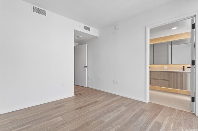 333 Ward Avenue 1803, Honolulu, HI 96814