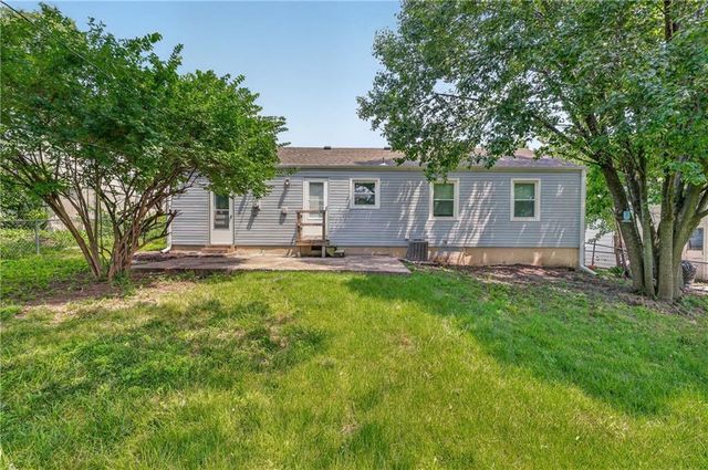 9108 Central Street, Kansas City, MO 64114