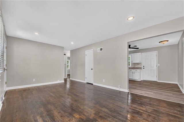 9108 Central Street, Kansas City, MO 64114