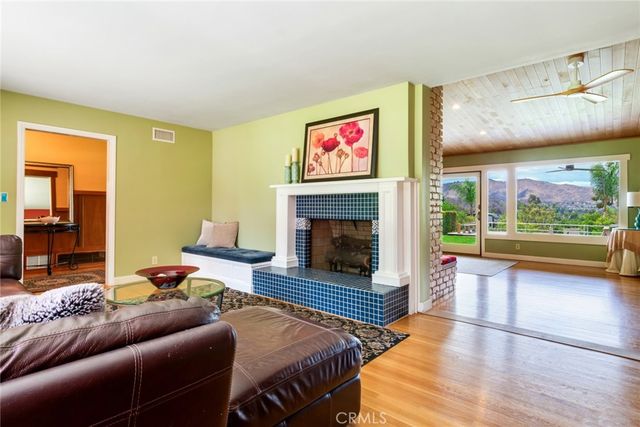 2886 McAllister Street, Riverside, CA 92503