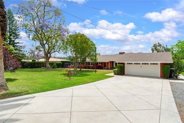 2886 McAllister Street, Riverside, CA 92503