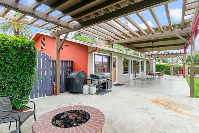 2886 McAllister Street, Riverside, CA 92503