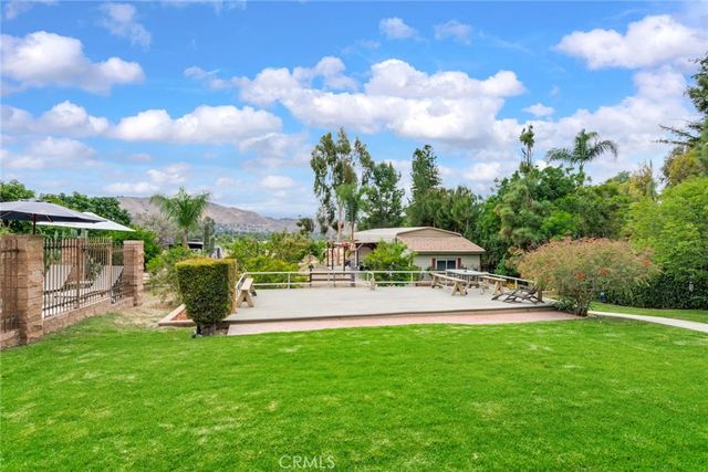 2886 McAllister Street, Riverside, CA 92503