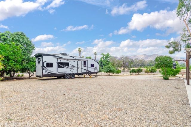 2886 McAllister Street, Riverside, CA 92503