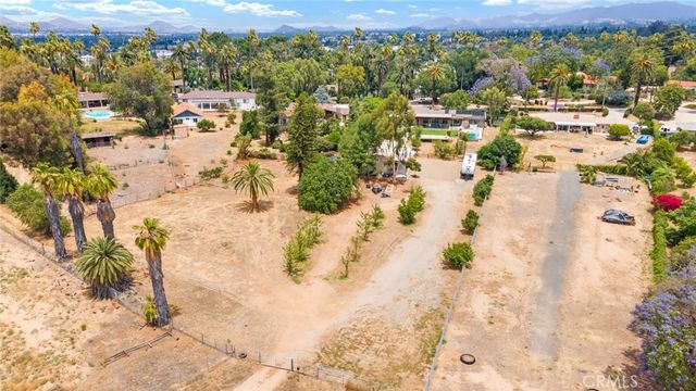 2886 McAllister Street, Riverside, CA 92503