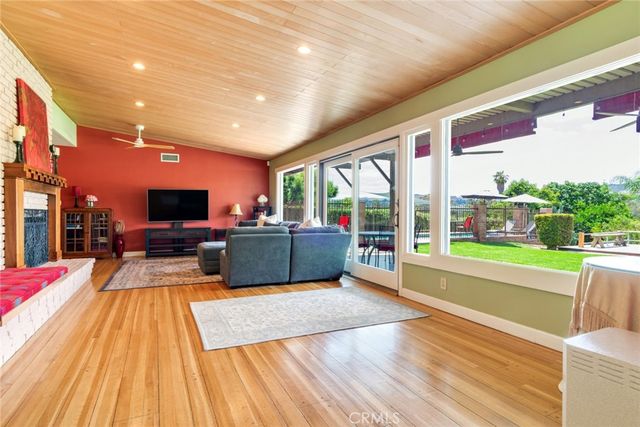 2886 McAllister Street, Riverside, CA 92503
