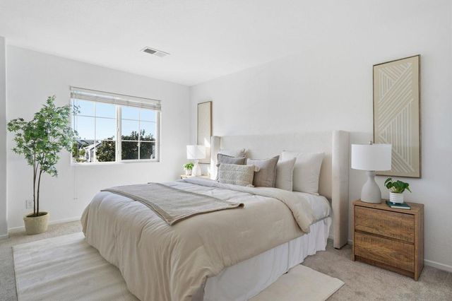 1453 Levant Ln 1, Chula Vista, CA 91913