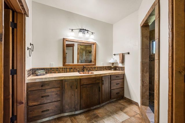 8591 Hogan Dam Rd, Valley Springs, CA 95252