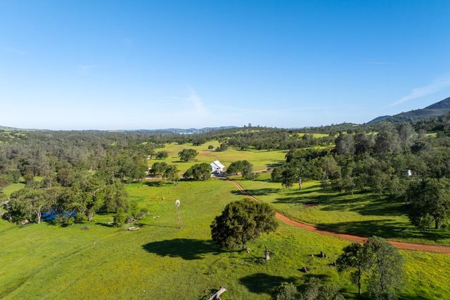 8591 Hogan Dam Rd, Valley Springs, CA 95252