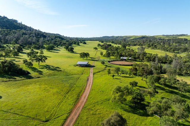 8591 Hogan Dam Rd, Valley Springs, CA 95252