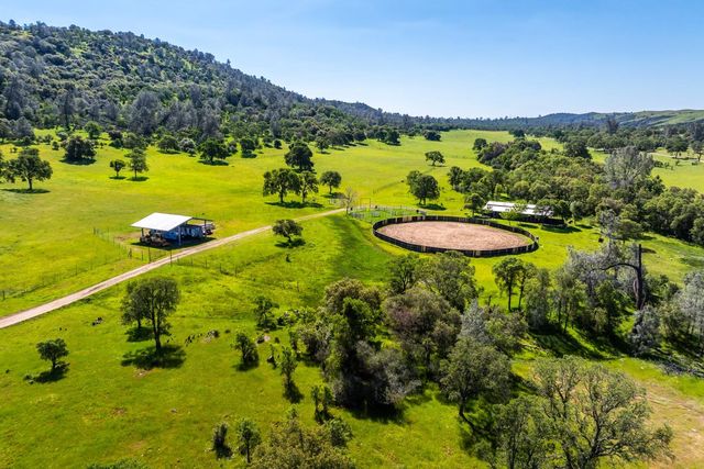 8591 Hogan Dam Rd, Valley Springs, CA 95252