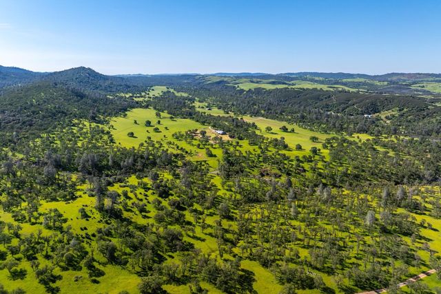 8591 Hogan Dam Rd, Valley Springs, CA 95252