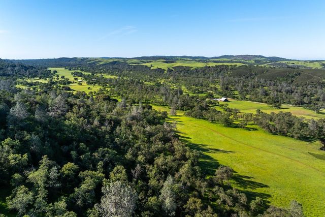 8591 Hogan Dam Rd, Valley Springs, CA 95252