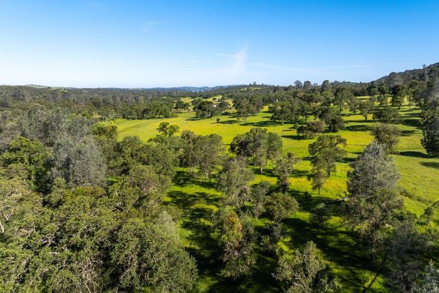 8591 Hogan Dam Rd, Valley Springs, CA 95252