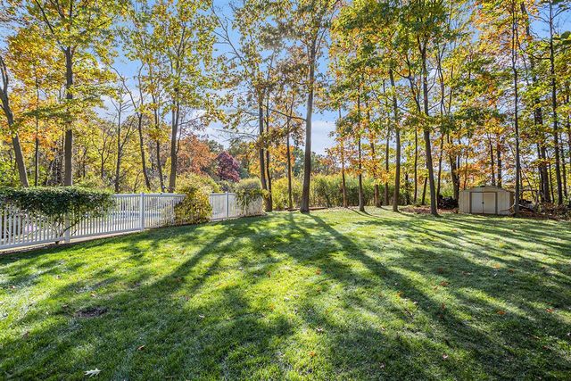 4001 Broken Ridge Circle, Galesburg, MI 49053