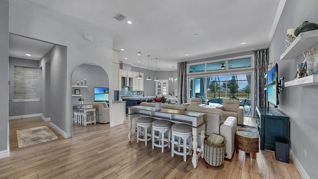 6951 CRESTPOINT DRIVE, Apollo Beach, FL 33572