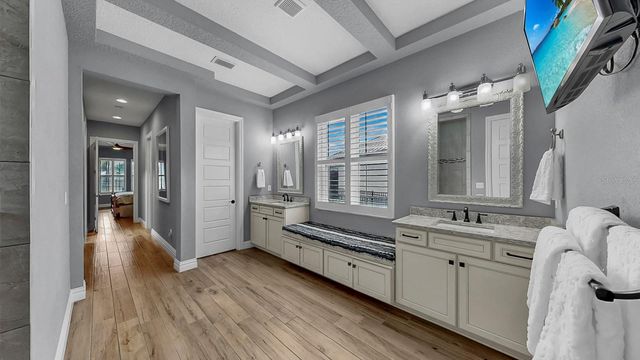 6951 CRESTPOINT DRIVE, Apollo Beach, FL 33572